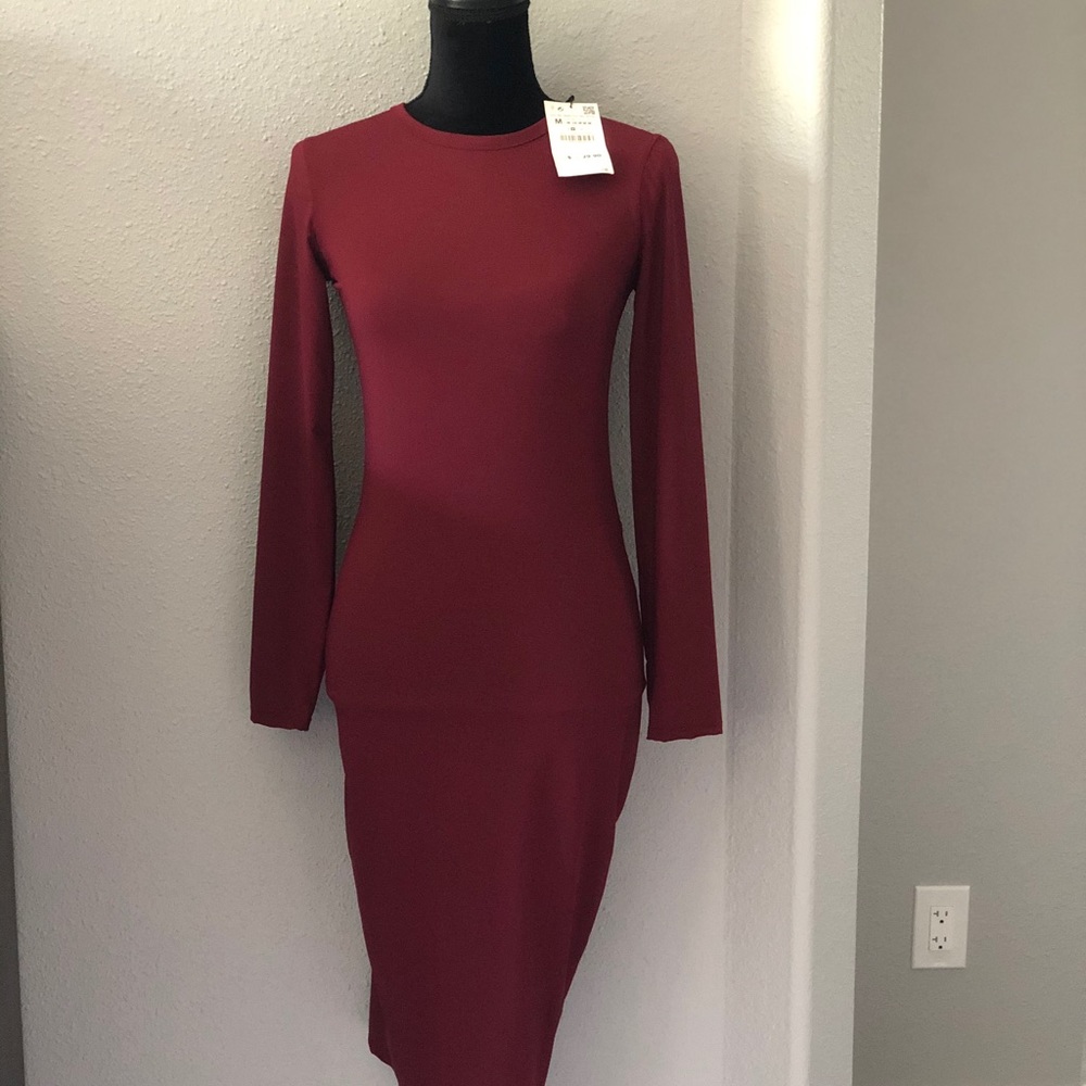 Zara maroon long sleeve stretch dress
